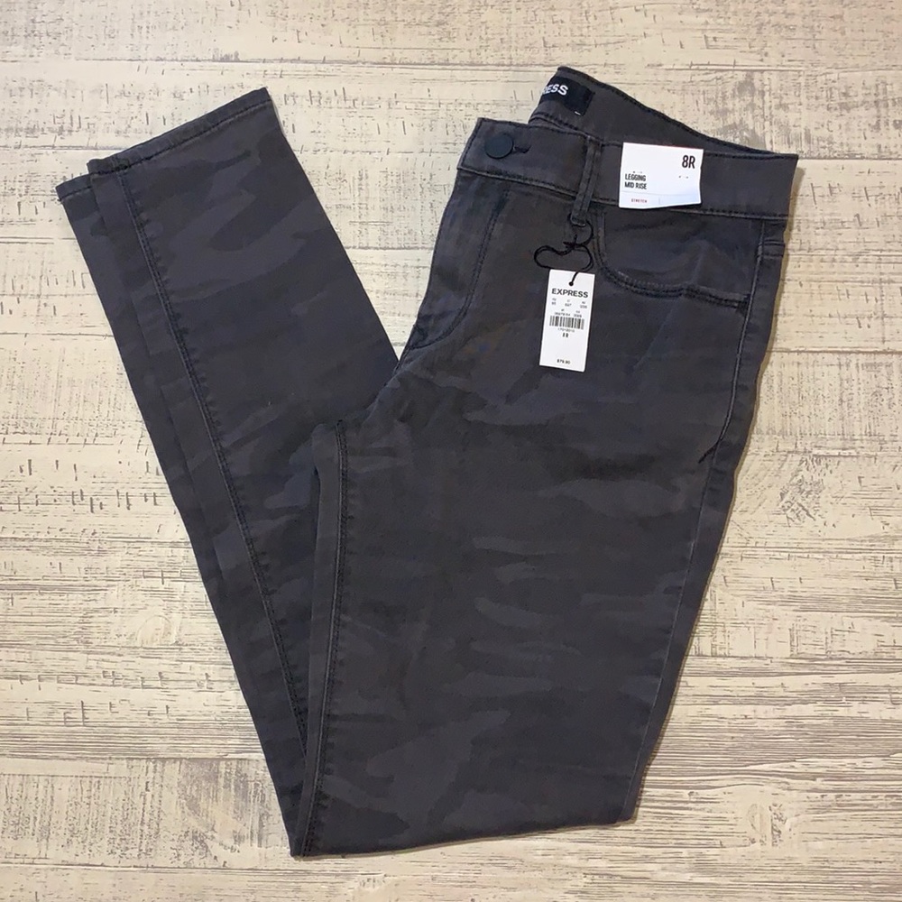 NWT Express Brand Black Camo Mid Rise Stretch Legging